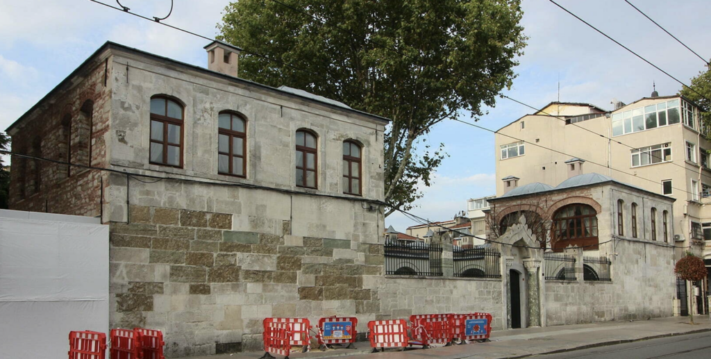 GAZİ ATİK ALİ PAŞA MEDRESESİ