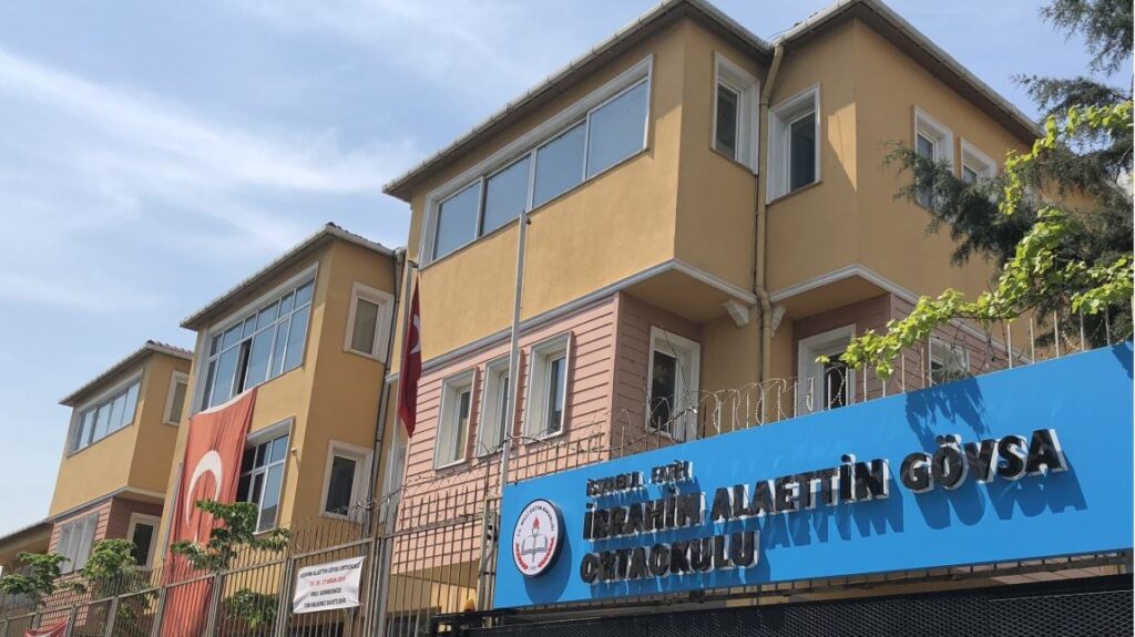 İBRAHİM ALAETTİN GÖVSA ORTAOKULU