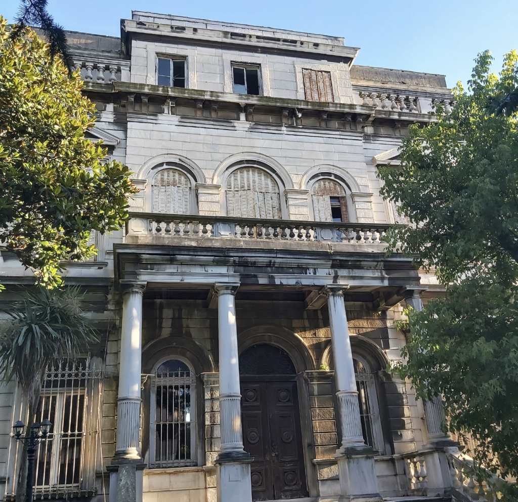 İSTANBUL KADIKÖY LİSESİ