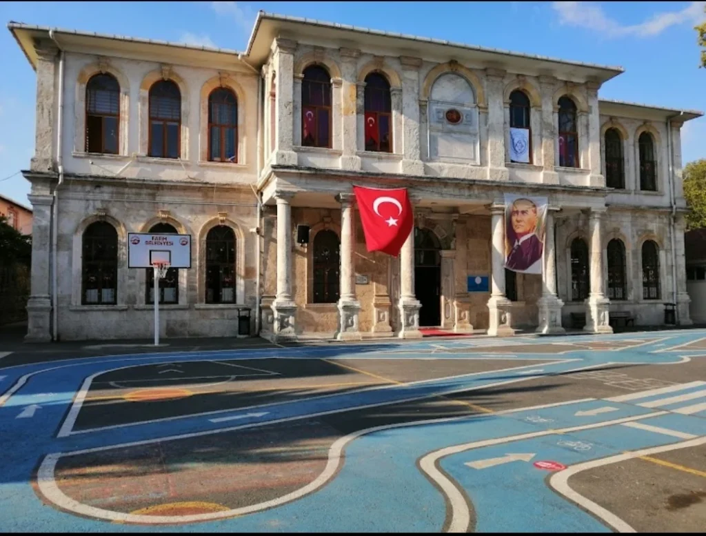 KOCAMUSTAFAPAŞA İLKOKULU