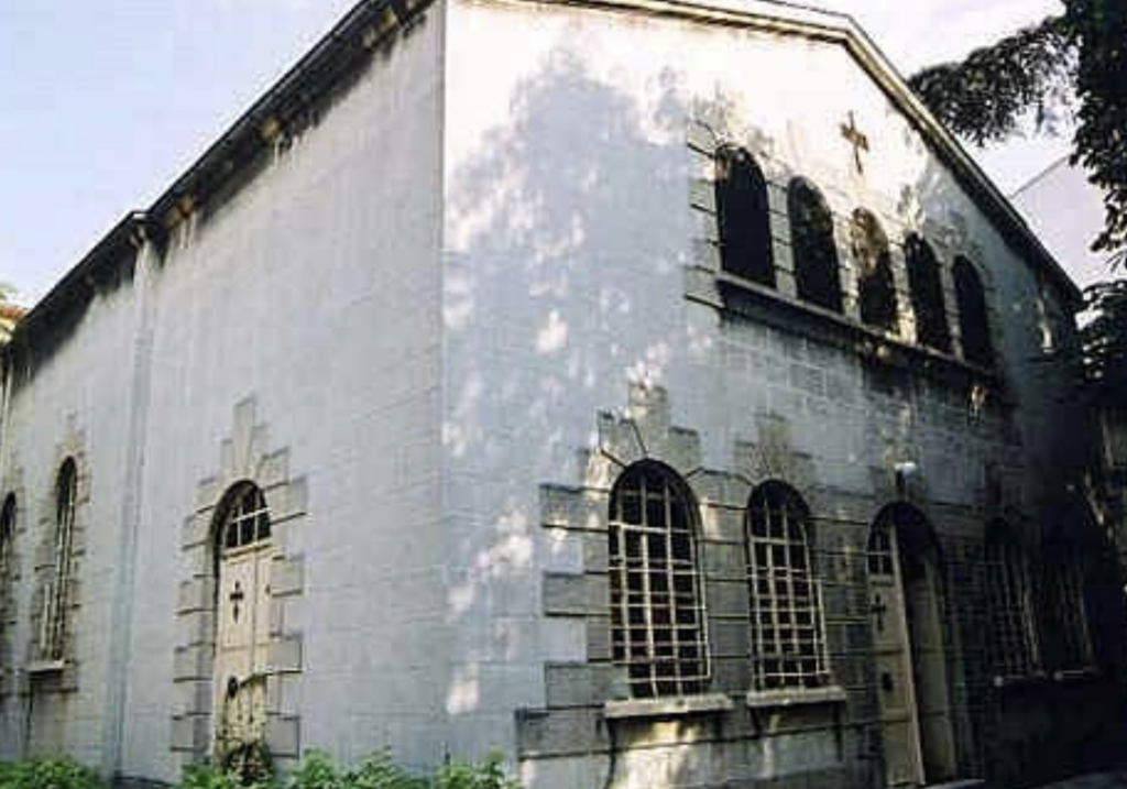 ONİKİ APOSTOL RUM ORTODOKS KİLİSESİ