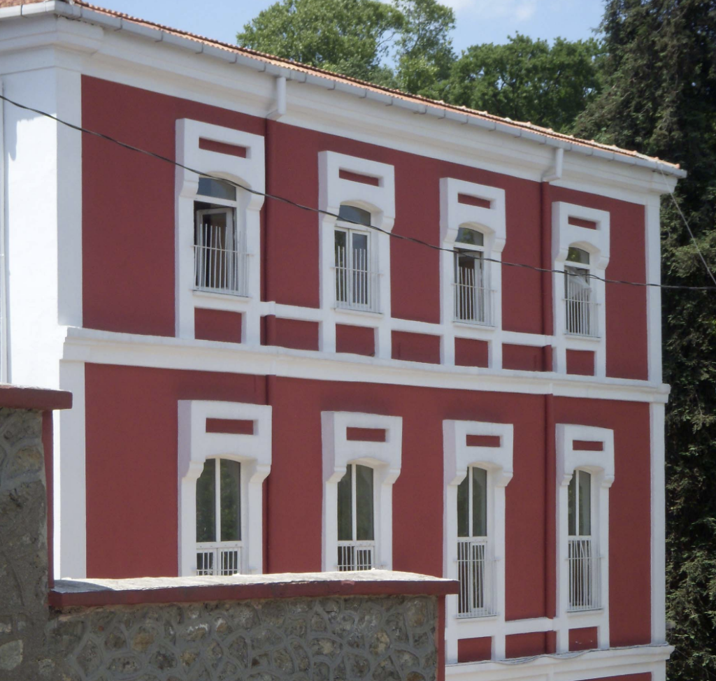 ÖZDEMİR SABANCI EMİRGAN ANADOLU LİSESİ