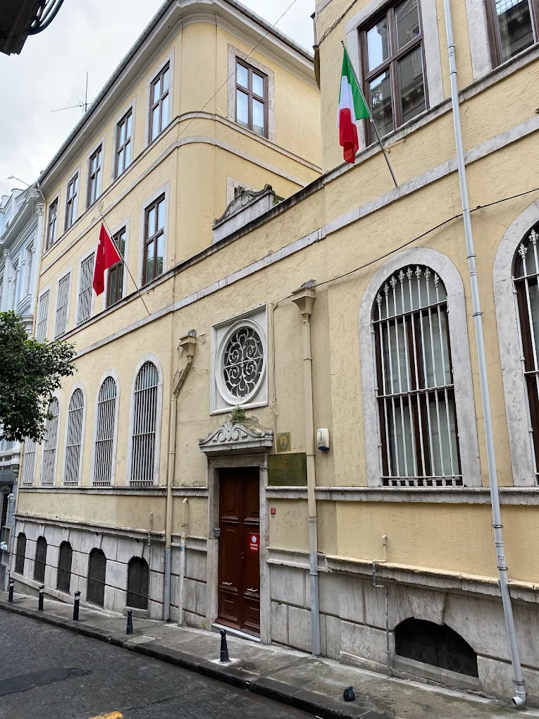 ÖZEL GALILEO GALILEI İTALYAN LİSESİ