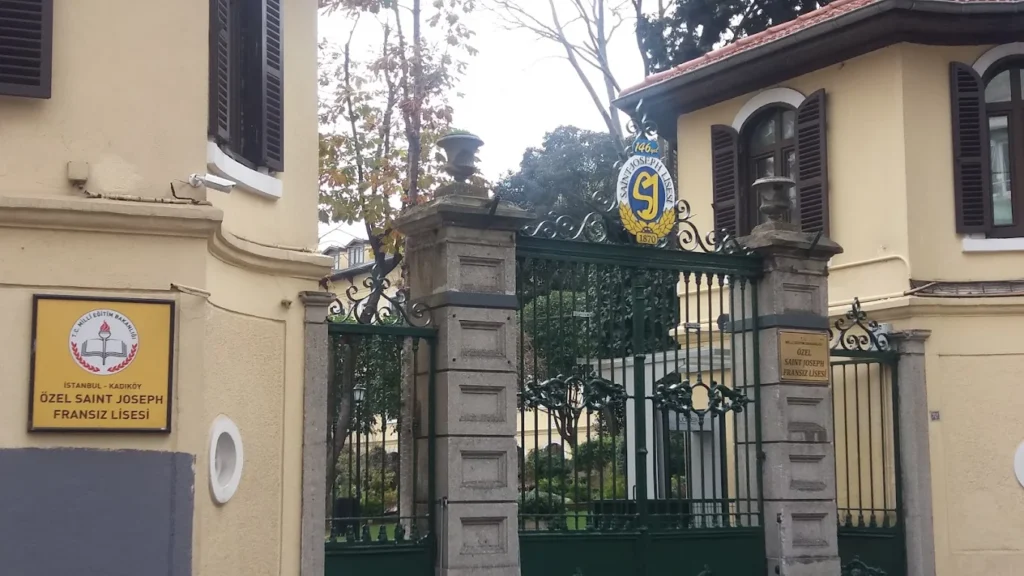ÖZEL SAINT JOSEPH FRANSIZ LİSESİ