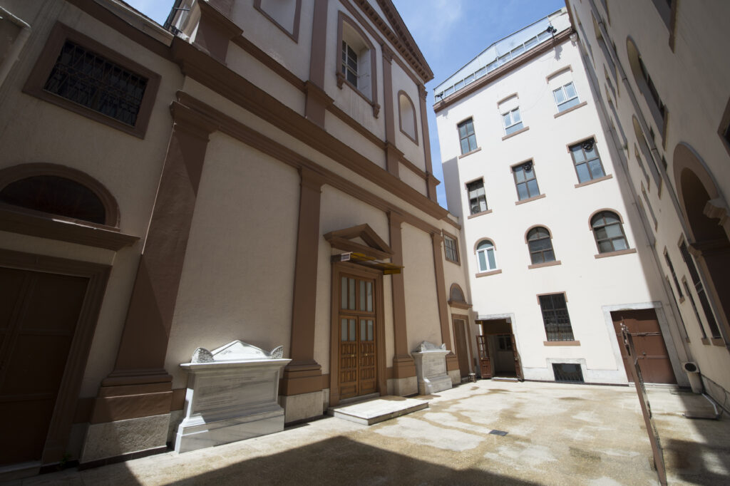 SURP ASDVADZADZİN ERMENİ KATOLİK KATEDRALİ