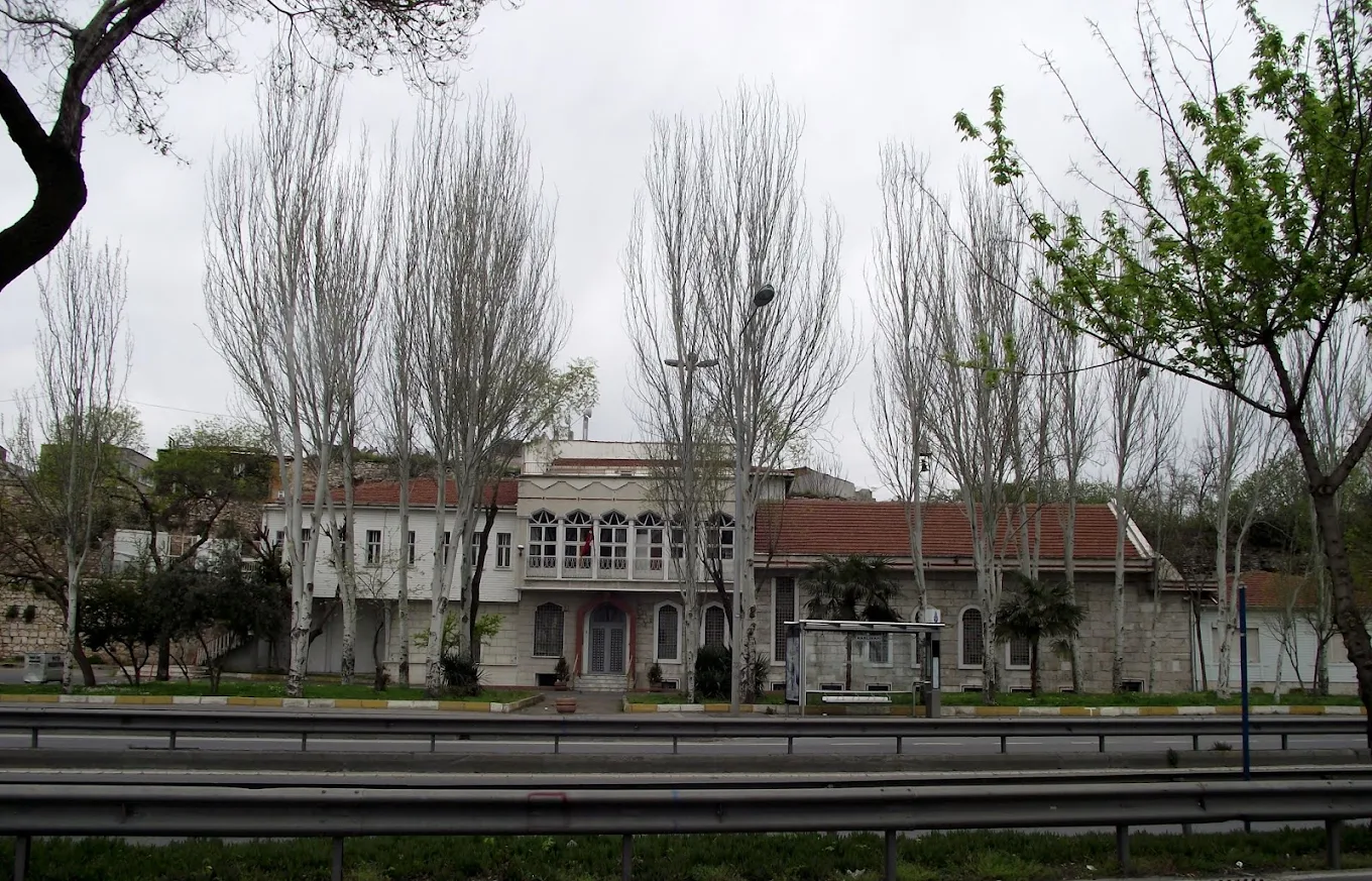 Surp Hovhannes Ermeni Kilisesi