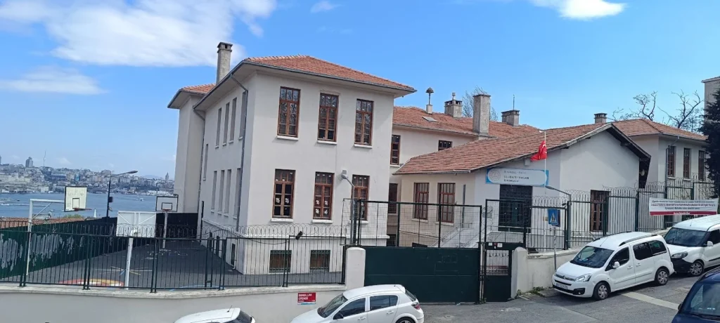 ULUBATLIHASAN İLKOKULU