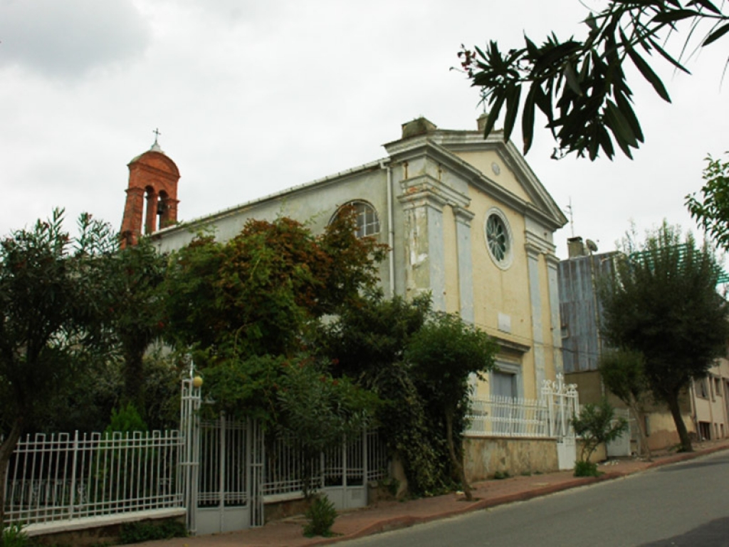 Verapokhumin Surp Asdvadzazni Ermeni Katolik Kilisesi